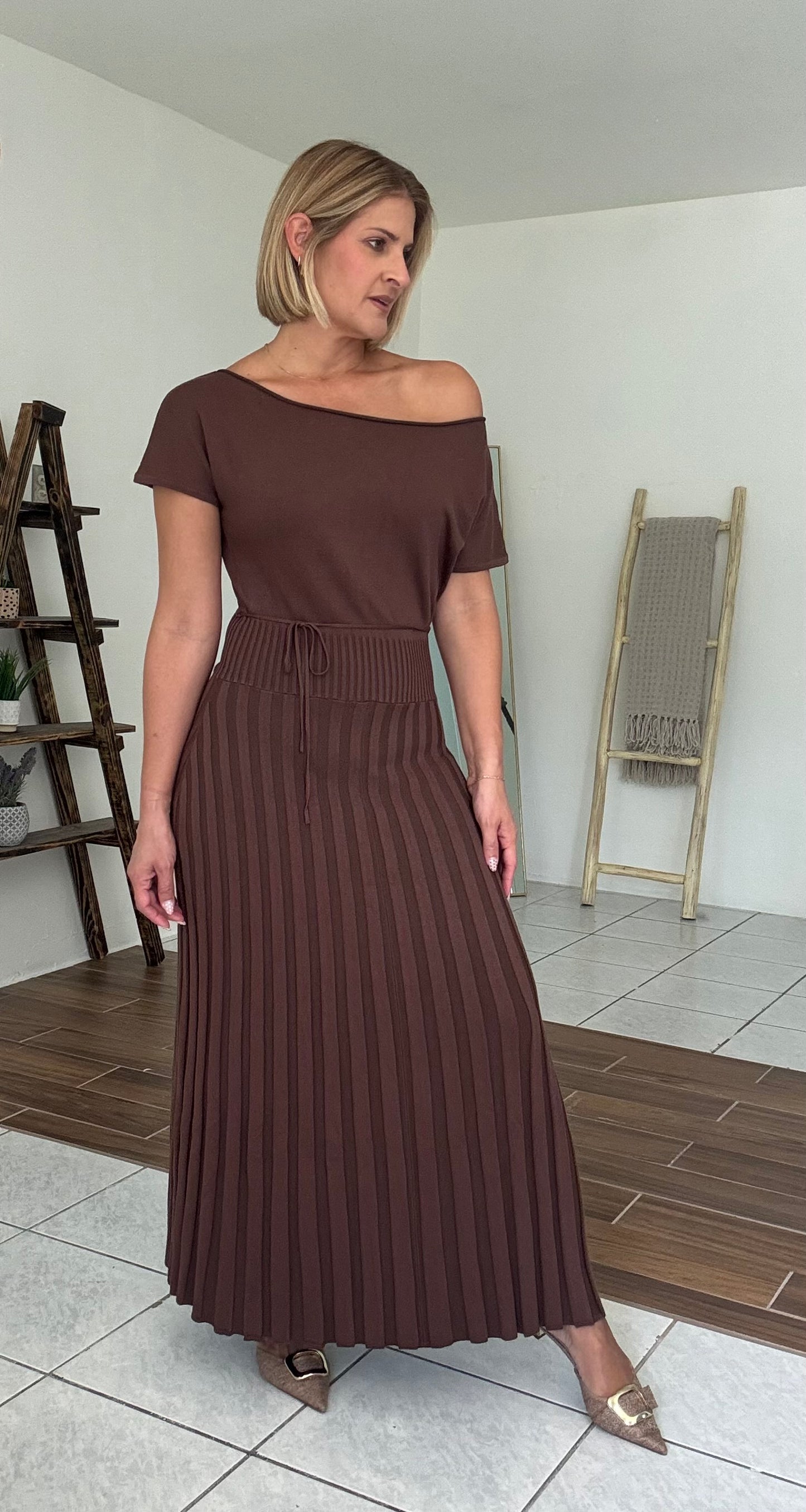 Valentina Fall Vibes Pleated Dress