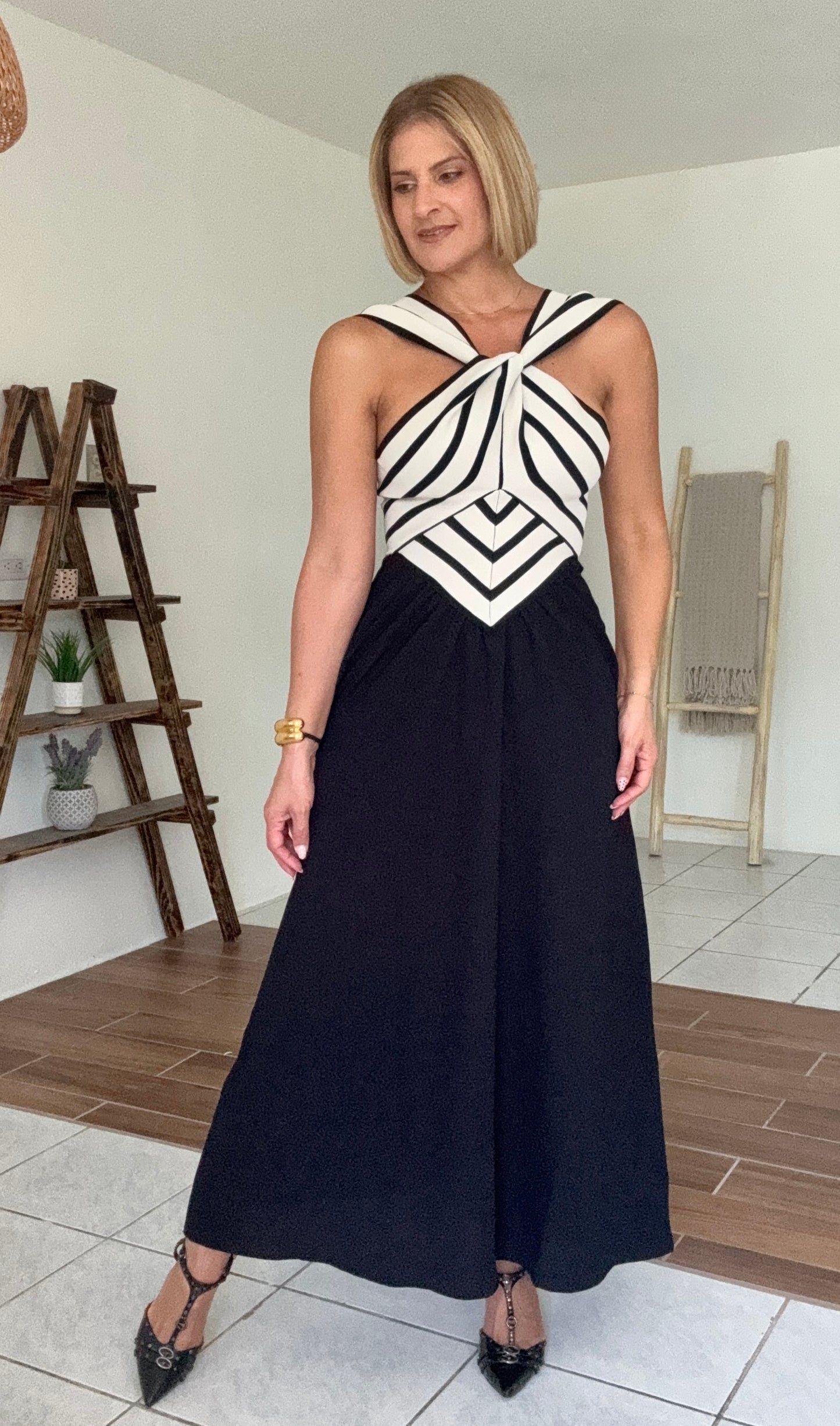 Twisted Hug Midi Dress