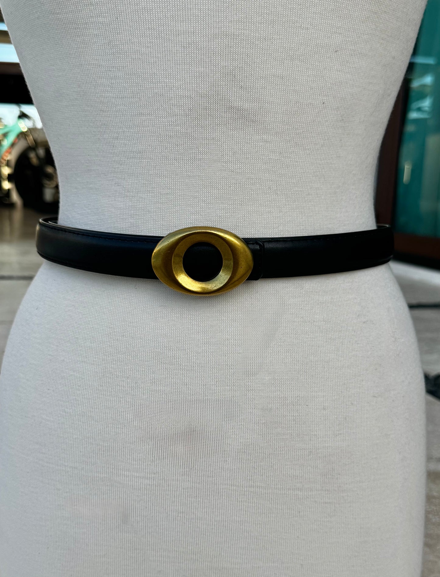 Oval Buckle Black Belt