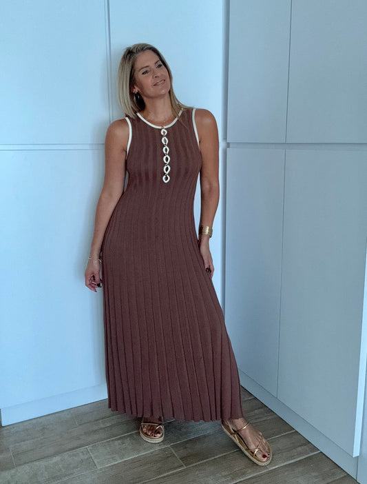 Amyra Ribbed Contrast Maxi Dress