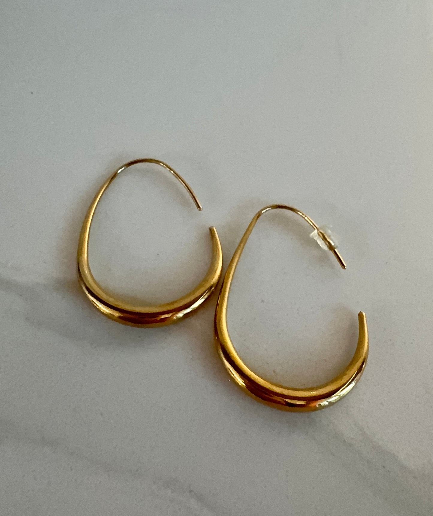 Merina Minimalist Hoops