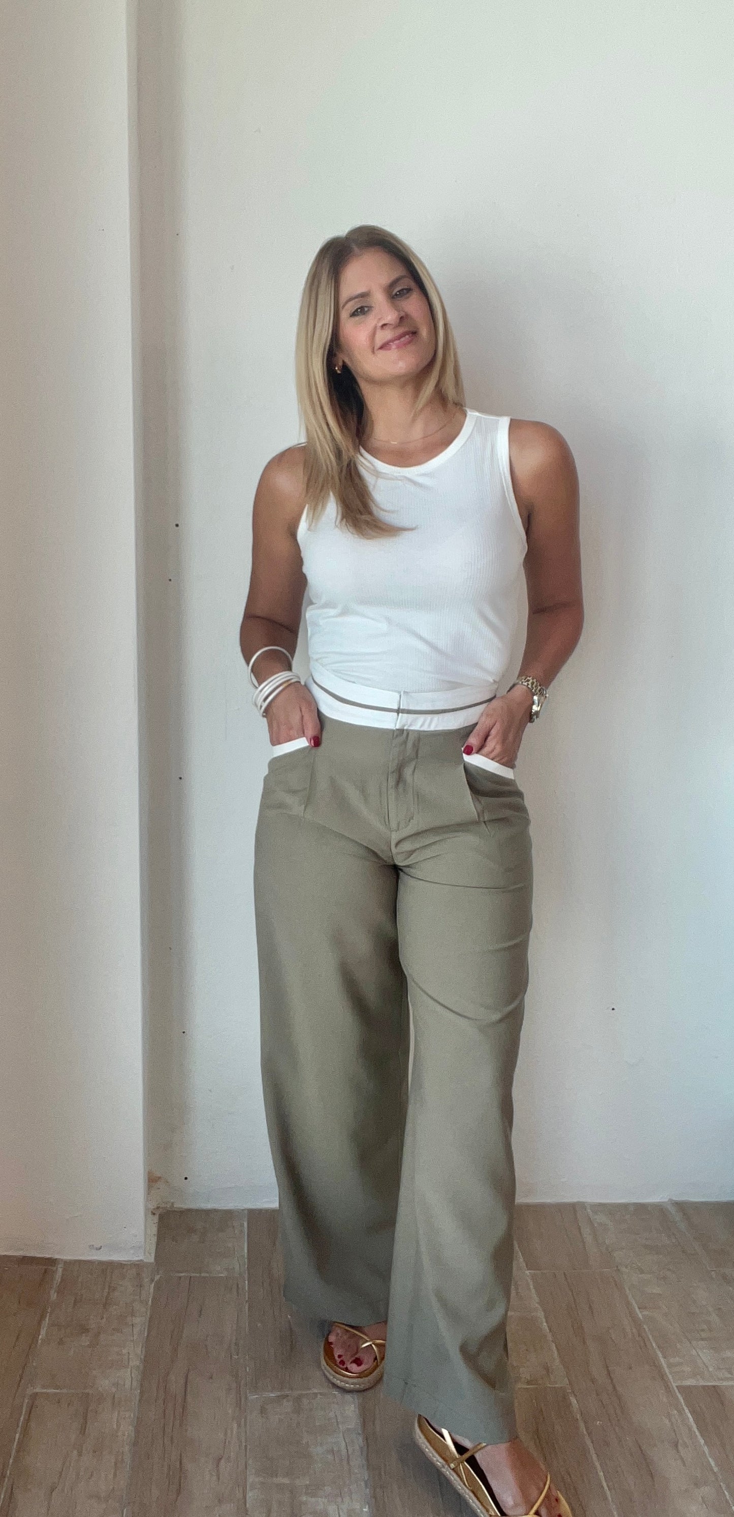 Adelaida Color Contrast Boyfriend Pants