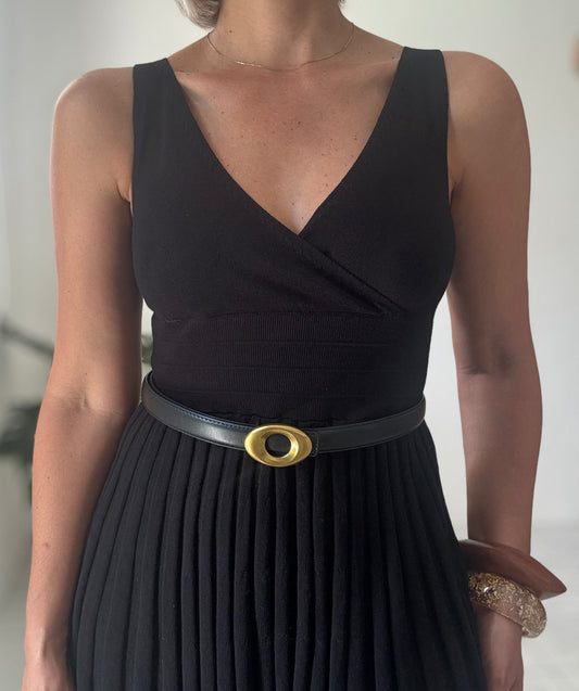 Oval Buckle Black Belt